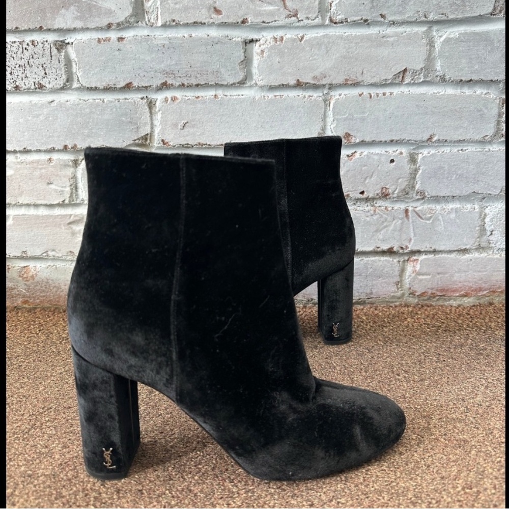 Yves Saint Laurent velvet Booties